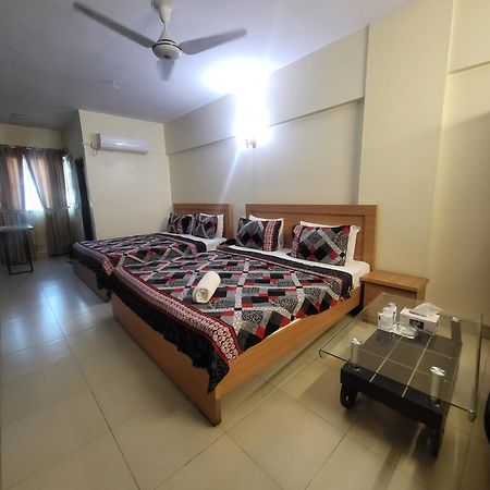 Hotel Rooms Dha Карачи Экстерьер фото