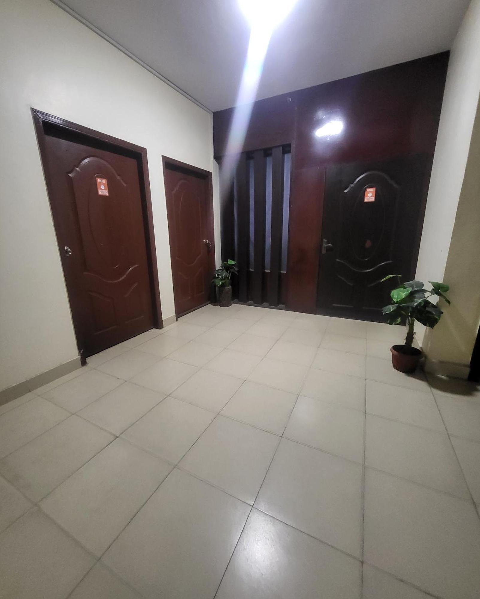 Hotel Rooms Dha Карачи Экстерьер фото